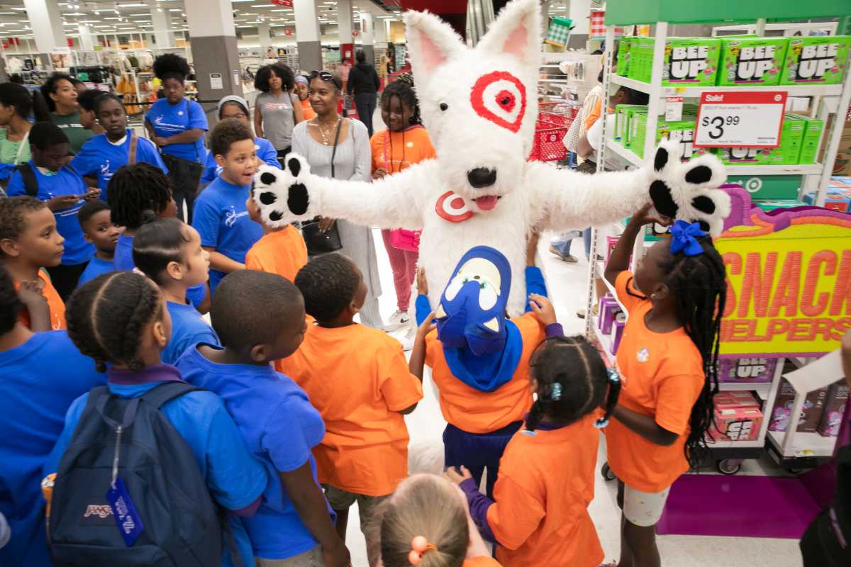 Target, Champion partner with Brooklyn nonprofit for back-to-school shopping event * Brooklyn Paper