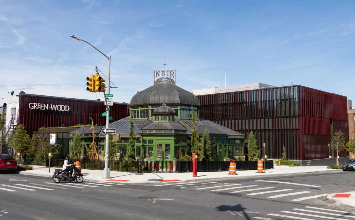green-wood visitor center