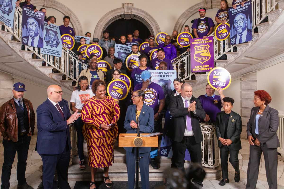 rally for security guard protections