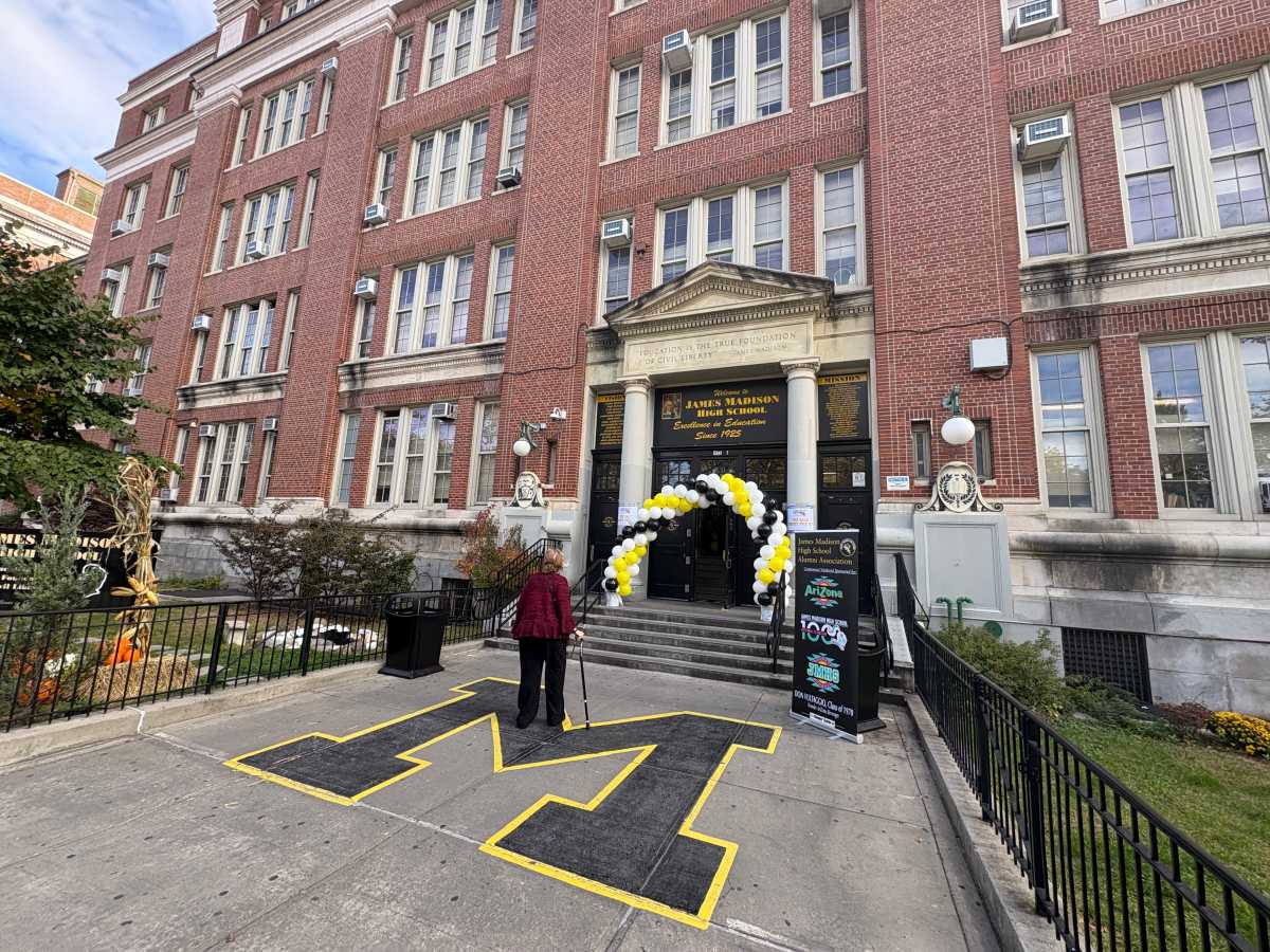 'A beautiful reunion': Prominent alumni gather to celebrate James Madison High School's centennial * Brooklyn Paper