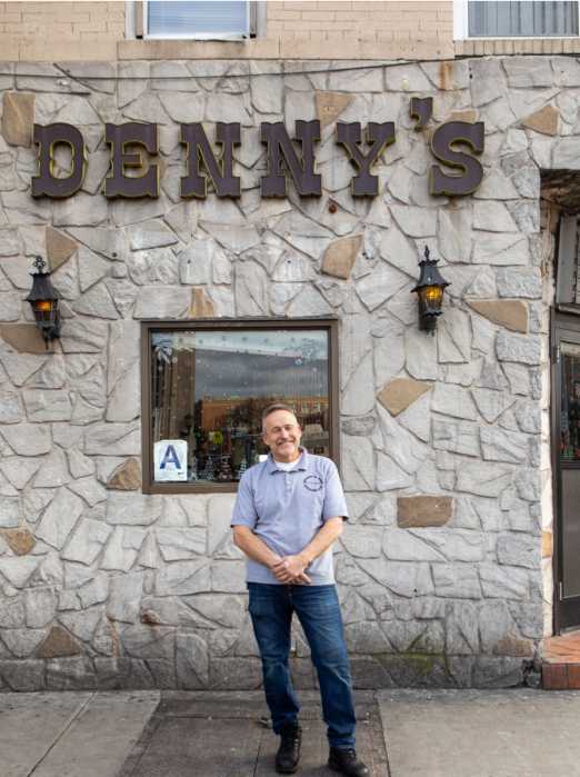 Denny's Pub