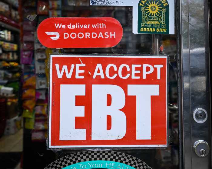 we accept EBT sign
