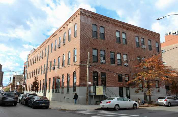 chyelle vintage exterior