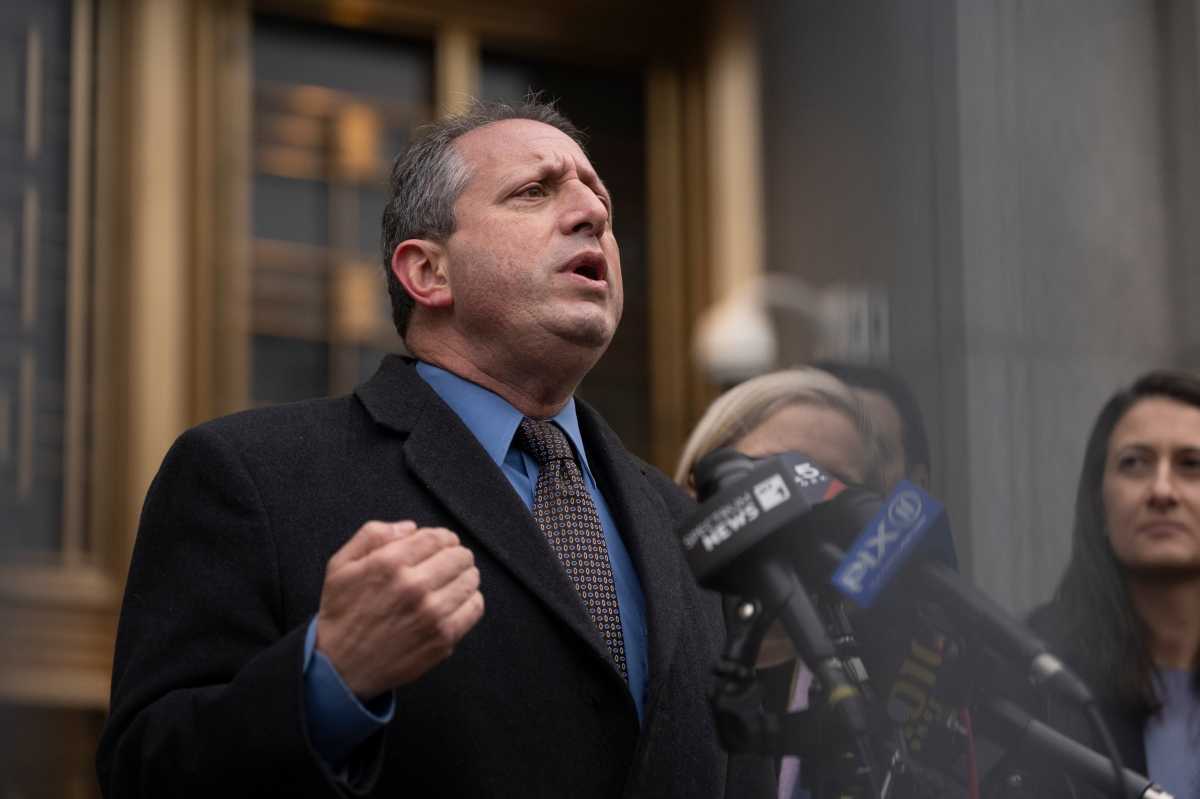 Brad Lander to challenge Dan Goldman for Congress in NY-10, with Mamdani's blessing * Brooklyn Paper