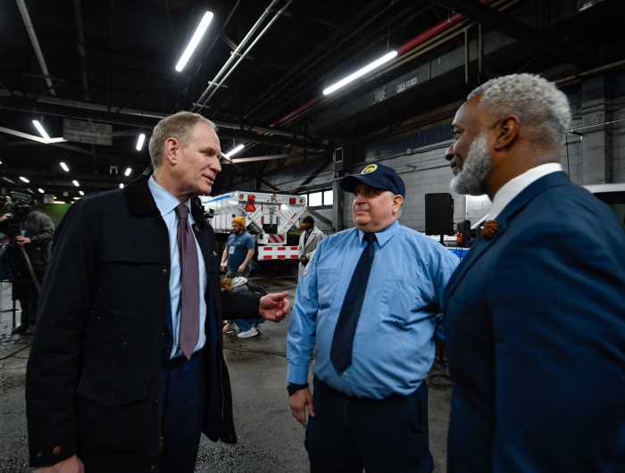 janno lieber and demetrius crichlow with bus driver who delivered baby