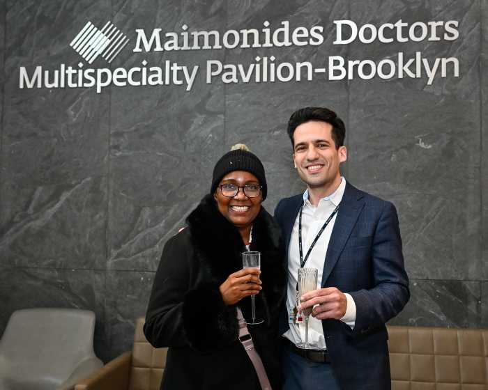 doctor and patient at maimonides weight management center