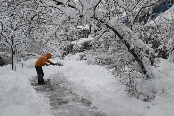 shoveling in brooklyn