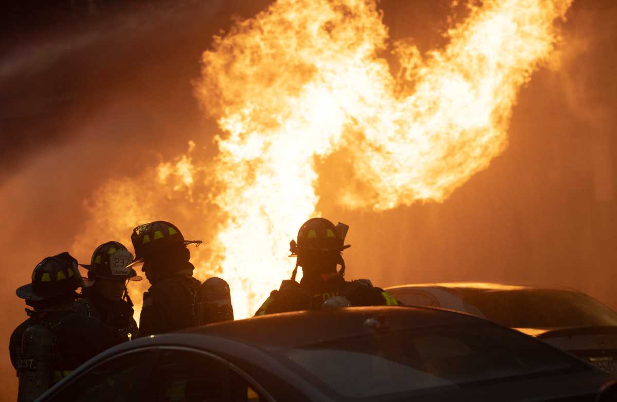 williamsburg manhole fire