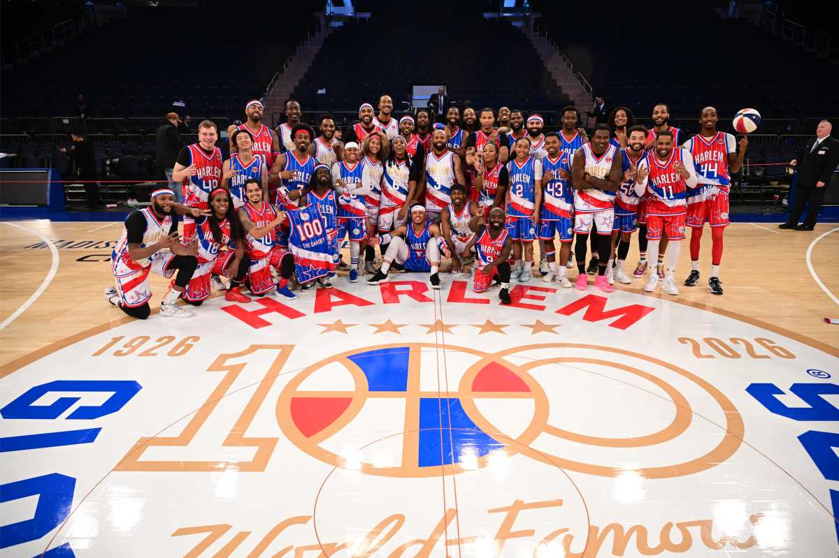 Globetrotter Team Photo – Credit_ Harlem Globetrotters _ Jimmy Strong