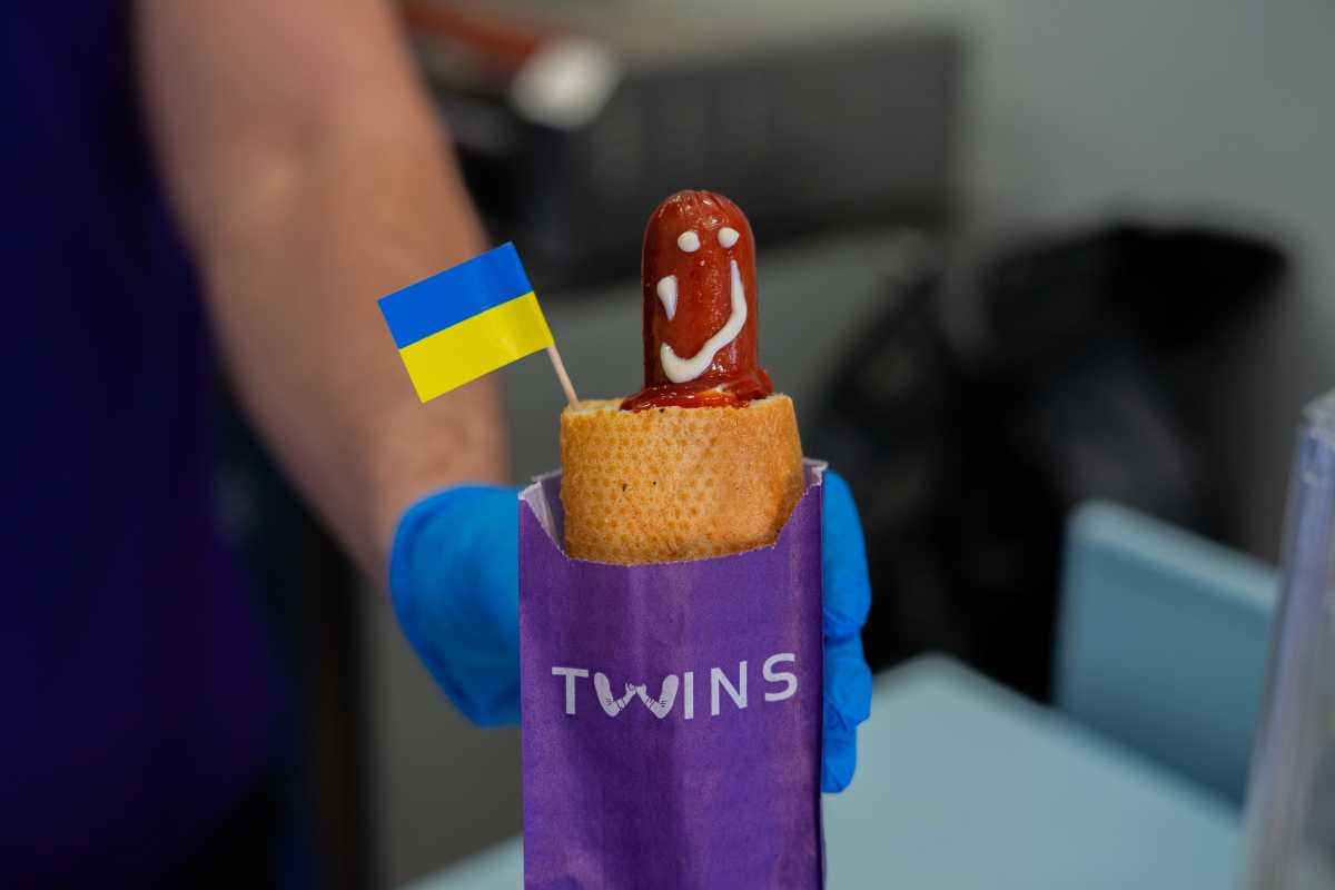 From Kyiv to Brighton: Twin Hot Dogs brings a beloved gas station snack home to Brooklyn * Brooklyn Paper
