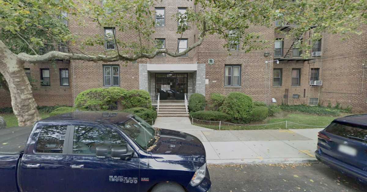 Suspect arrested after suspicious device' found in Gravesend home, police say  Brooklyn Paper