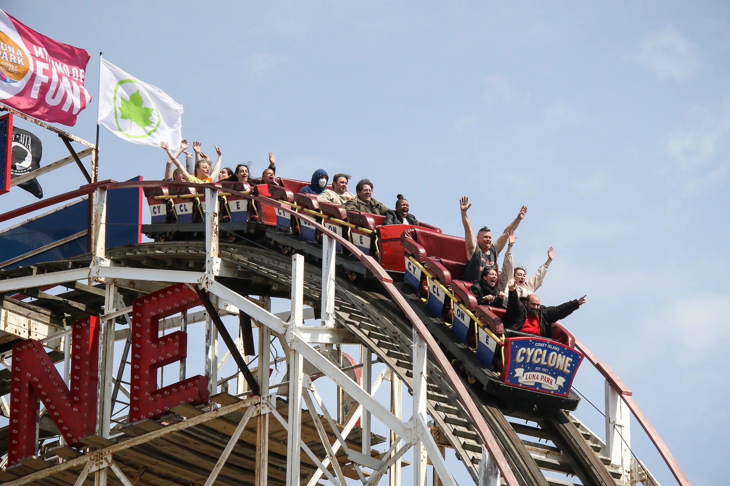 luna park cyclone opening