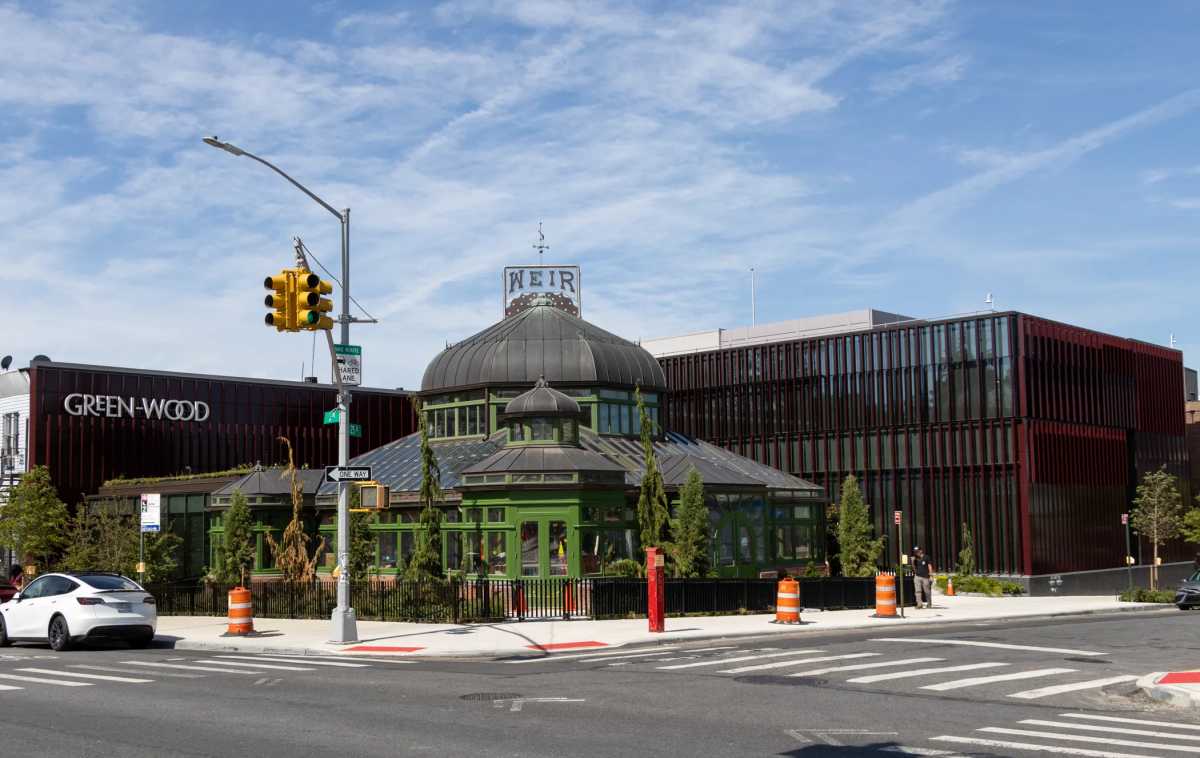 Long-awaited Green-Wood Cemetery visitor center to open in April * Brooklyn Paper