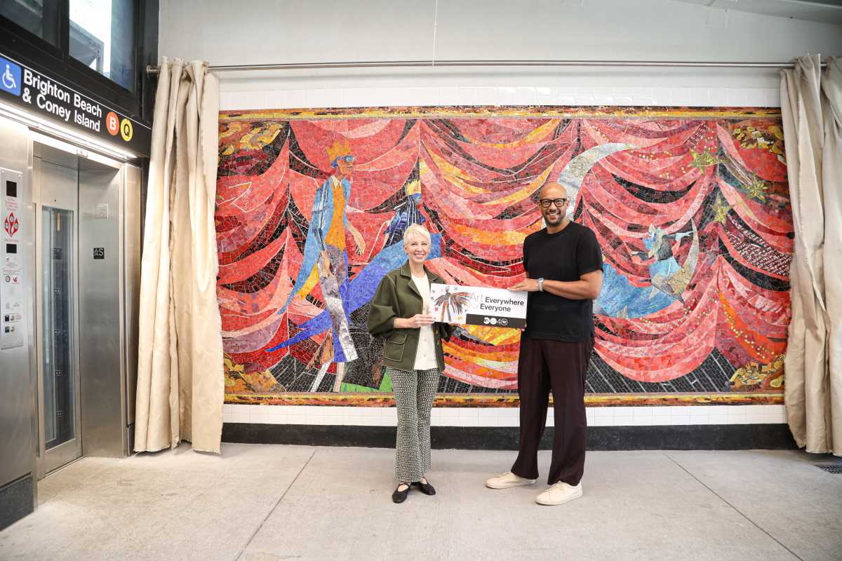 New mosaics combine Flatbush's theatrical history and vibrant culture at Church Avenue station * Brooklyn Paper